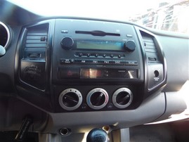 2005 Toyota Tacoma White Standard Cab 2.7L MT 2WD #Z22716